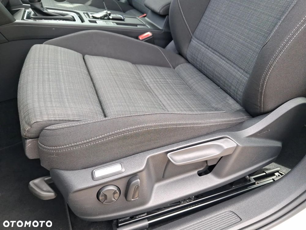 Volkswagen Passat 2.0 TDI EVO Business DSG - 12