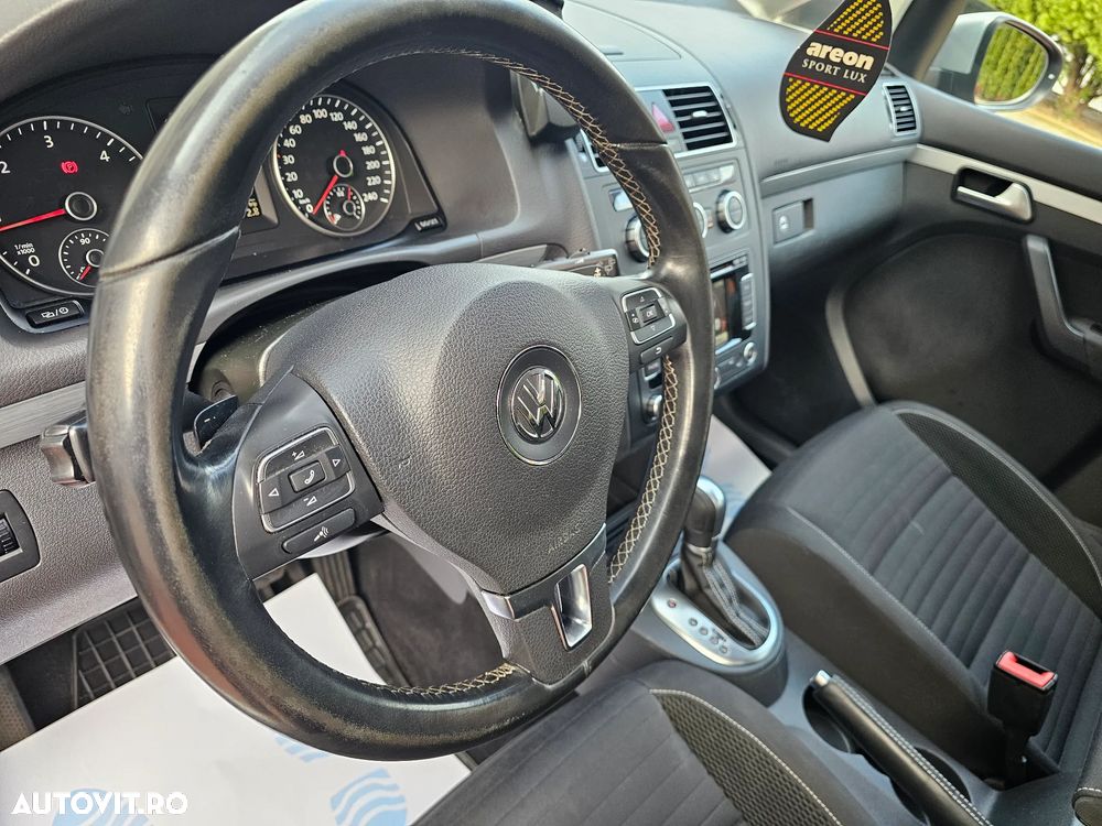 Volkswagen Touran 1.6 TDI DPF BlueMotion Technology DSG Cup - 20