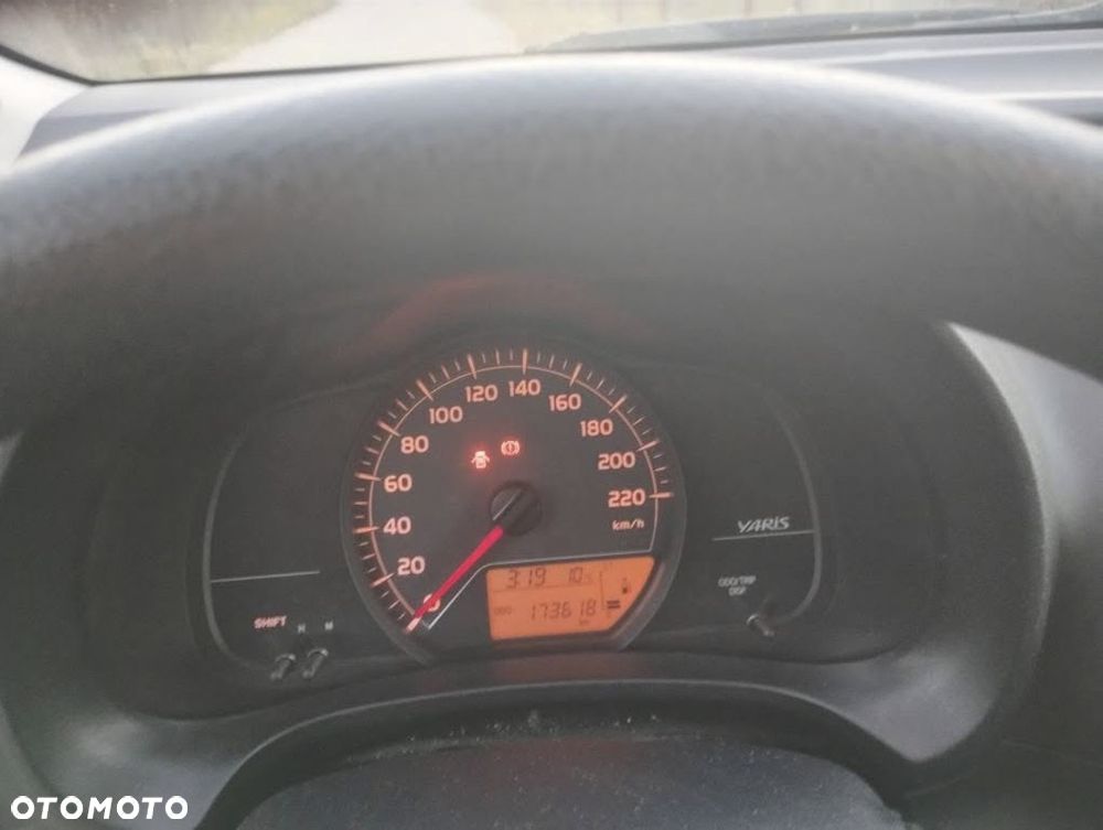 Toyota Yaris 1.33 Active - 15