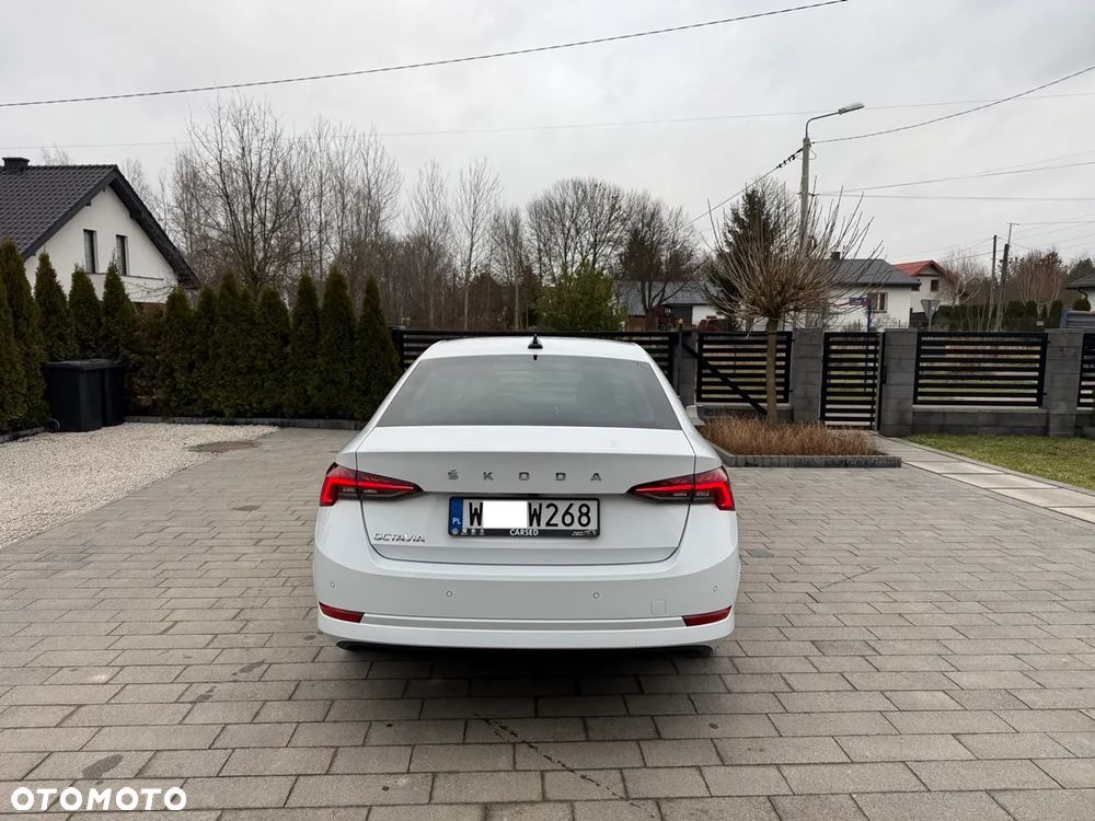 Skoda Octavia 2.0 TDI Style DSG - 7