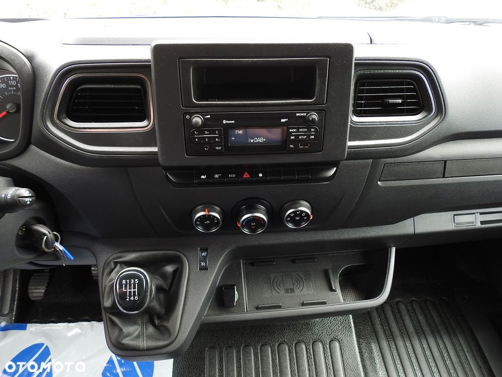 Renault MASTER PLANDEKA 10 PALET WEBASTO TEMPOMAT KLIMATYZACJA LEDY  165KM - 33
