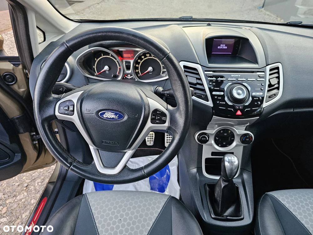 Ford Fiesta 1.6 Ti-VCT Titanium - 9