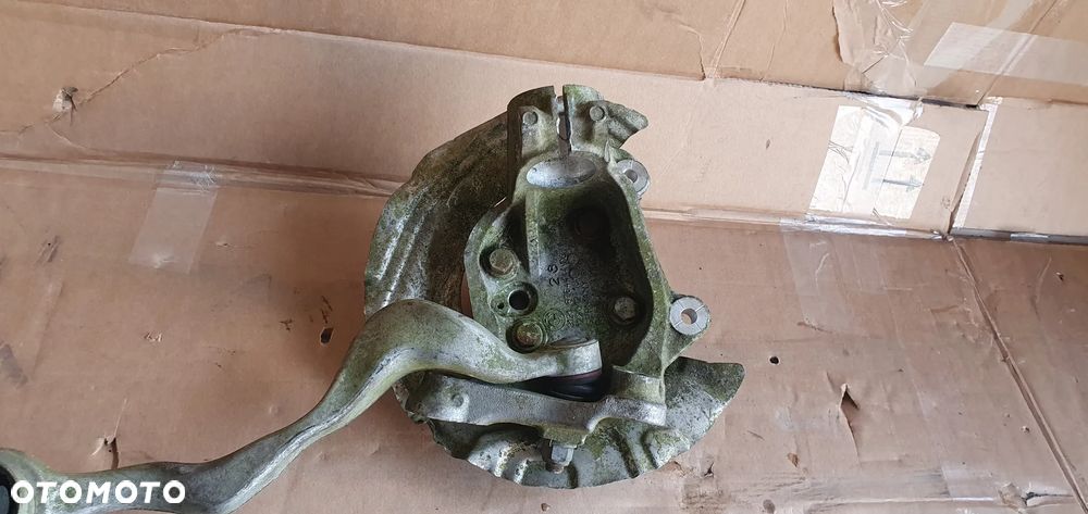 Zwrotnica piasta prawy przód przednia prawa BMW I E81 E87 3 E90 E91 6764444 - 6