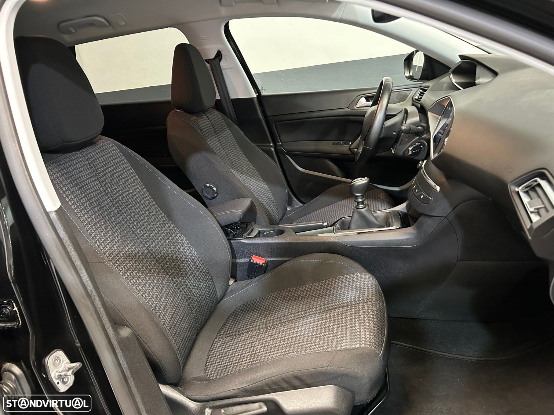 Peugeot 308 SW 1.5 BlueHDi Style - 19