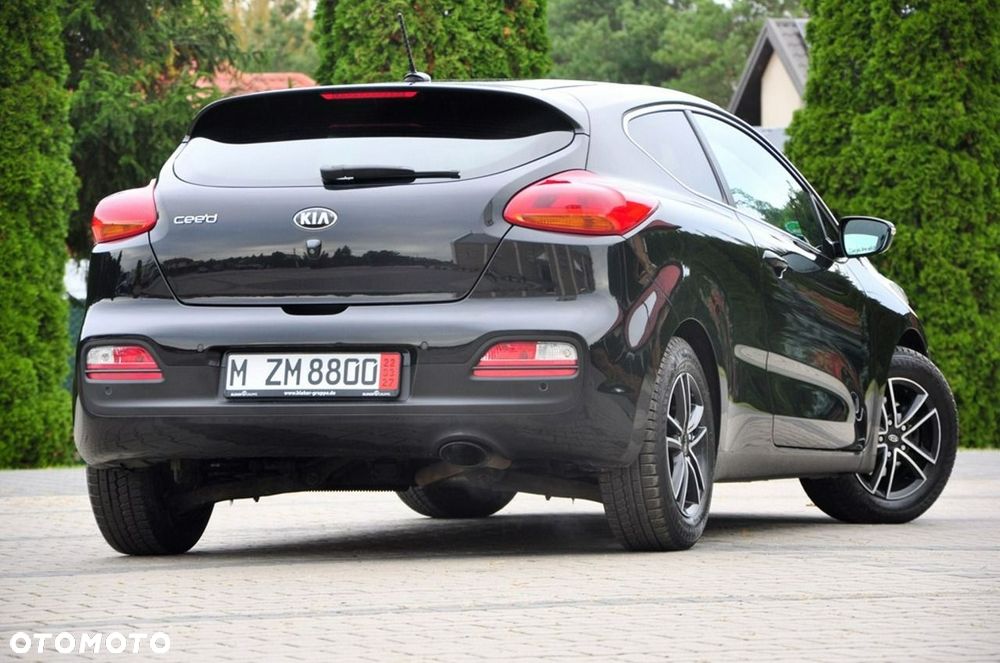 Kia ProCeed - 16