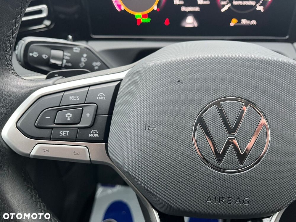 Volkswagen Tiguan - 27