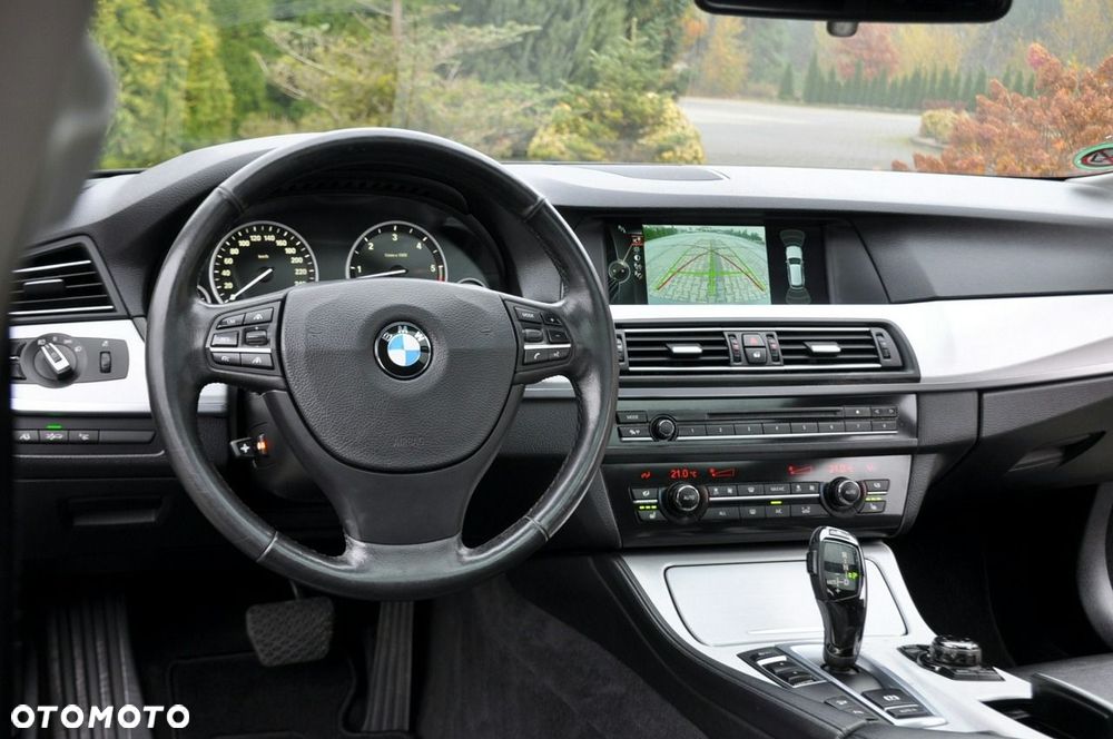 BMW Seria 5 - 32
