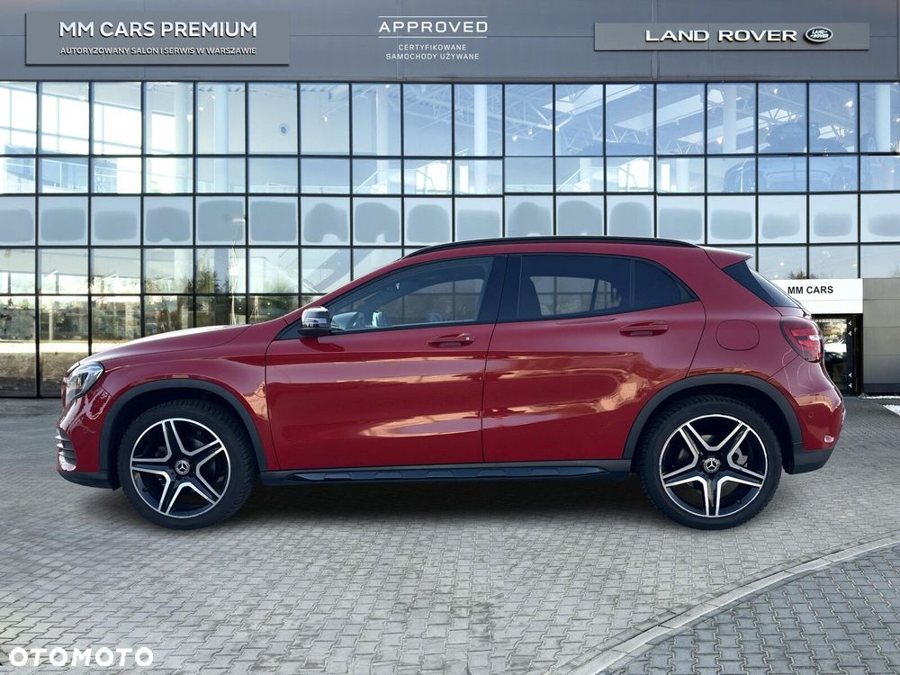 Mercedes-Benz GLA - 4