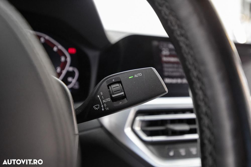 BMW Seria 3 320e Aut. - 27