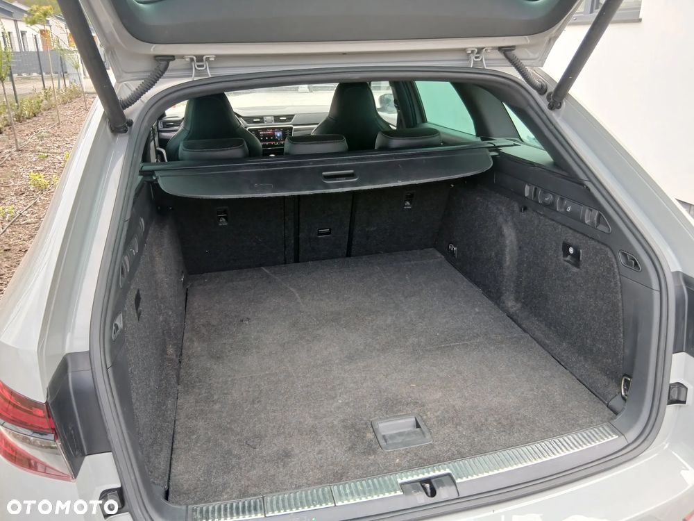 Skoda Superb 1.5 TSI ACT Sportline DSG - 11