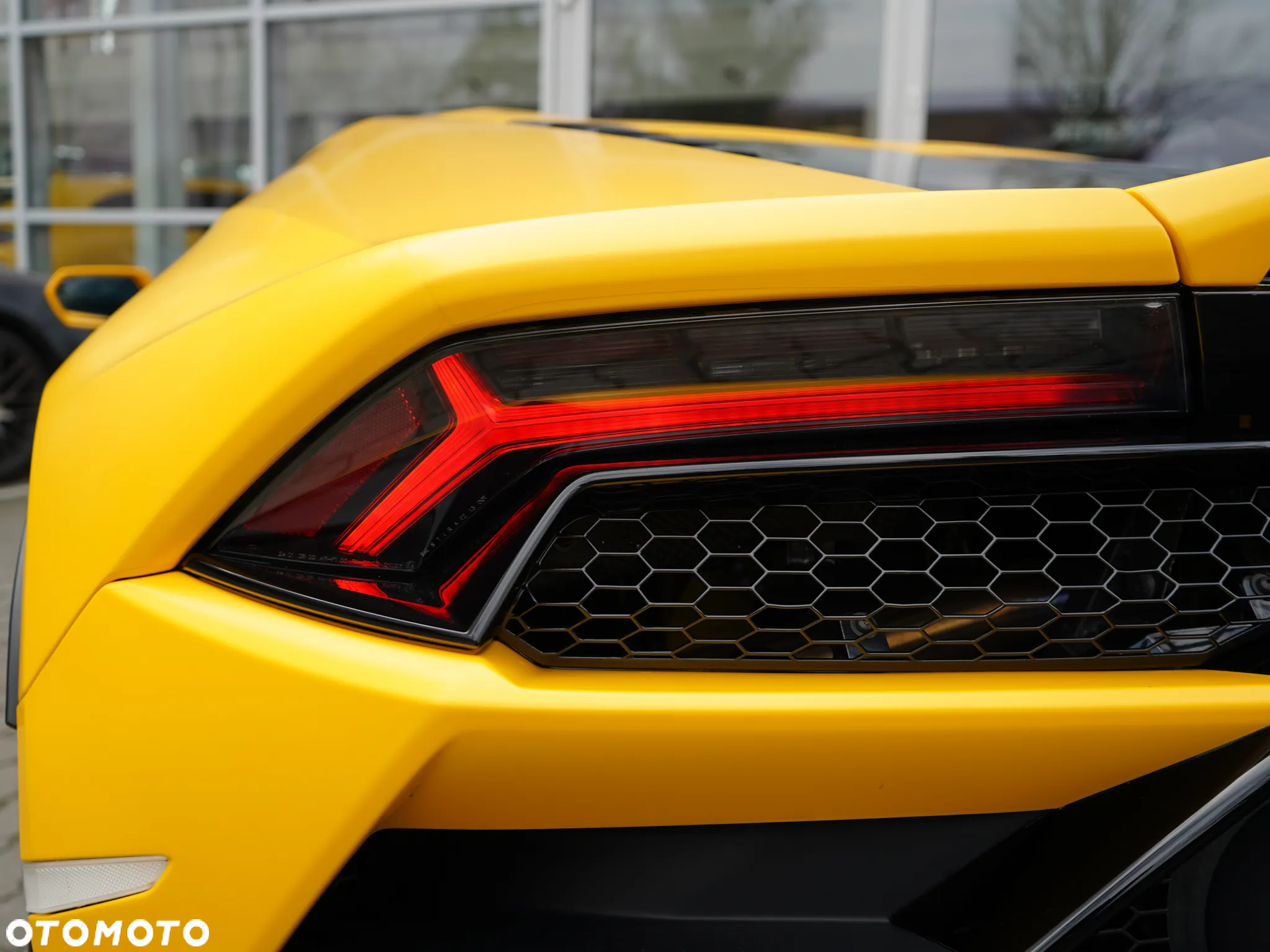 Lamborghini Huracan Performante - 11