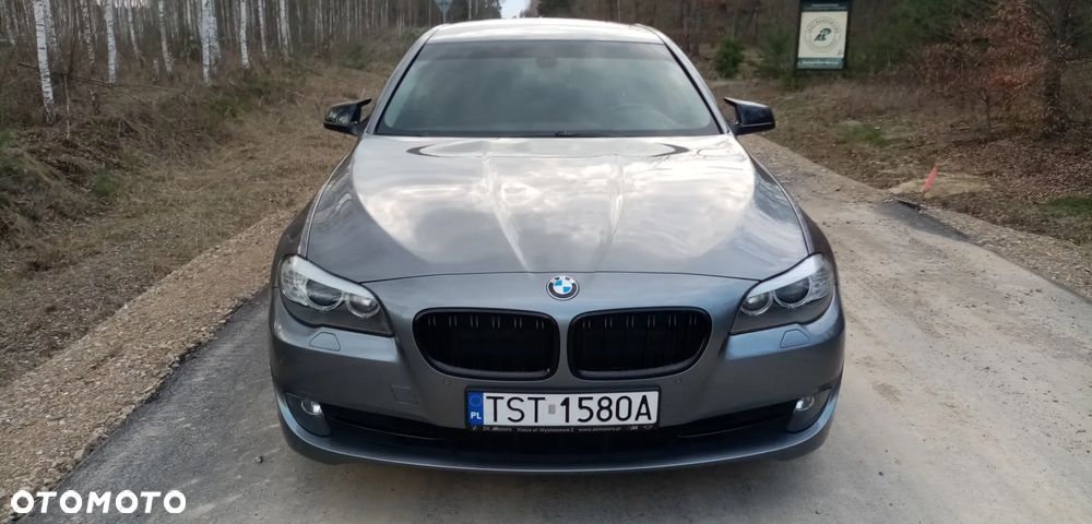 BMW Seria 5 525d xDrive Sport-Aut - 28