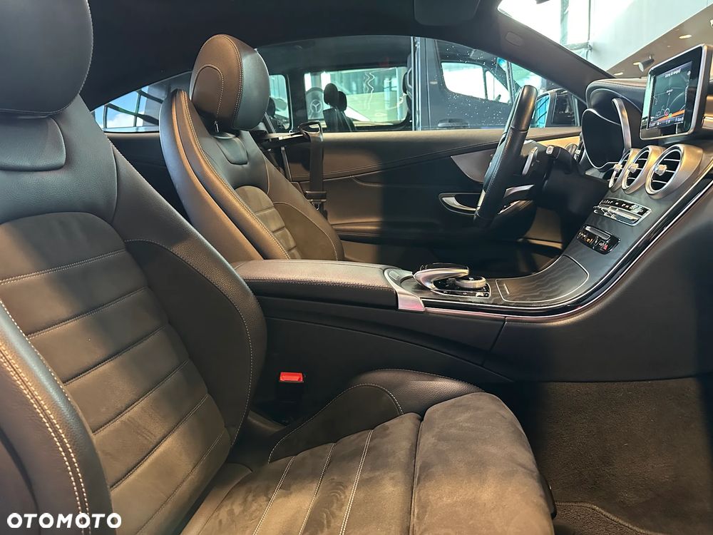 Mercedes-Benz Klasa C 200 4-Matic 9G-Tronic - 13