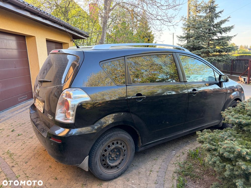 Toyota Corolla Verso - 5