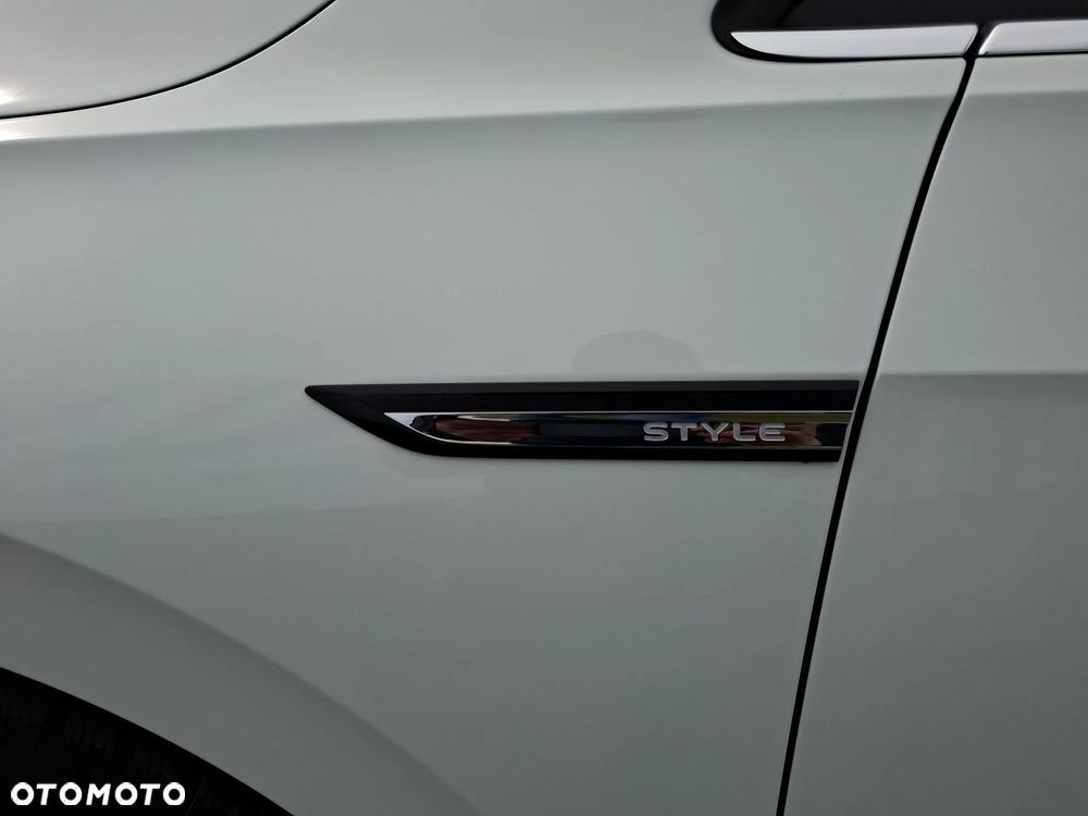 Volkswagen Golf 2.0 TDI SCR DSG Style - 7