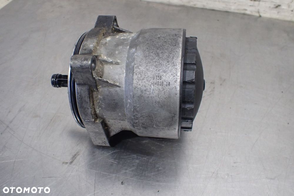 OBUDOWA FILTRA OLEJU VOLKSWAGEN TOUAREG 5.0TDI V10 - 1