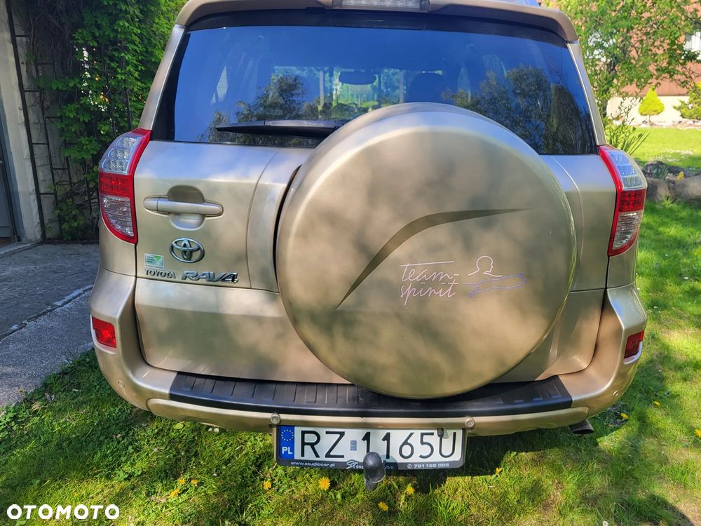 Toyota RAV4 2.2 D-4D X - 3