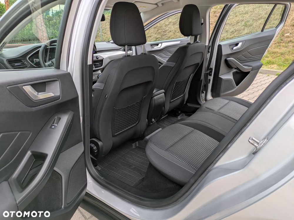 Ford Focus 1.5 EcoBlue Start-Stopp-System COOL&CONNECT - 18