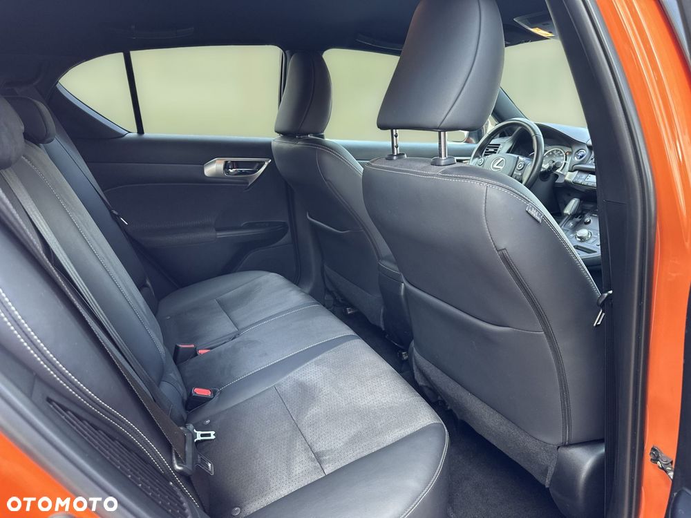 Lexus CT 200h F Sport - 16