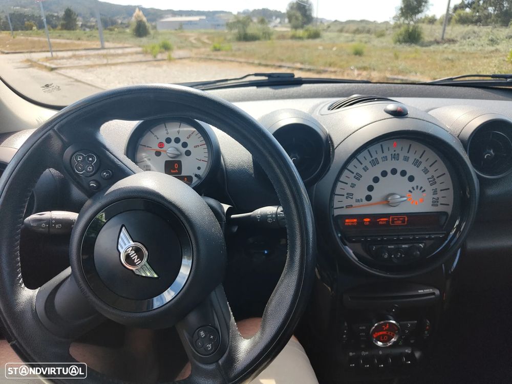 MINI Countryman One D - 11