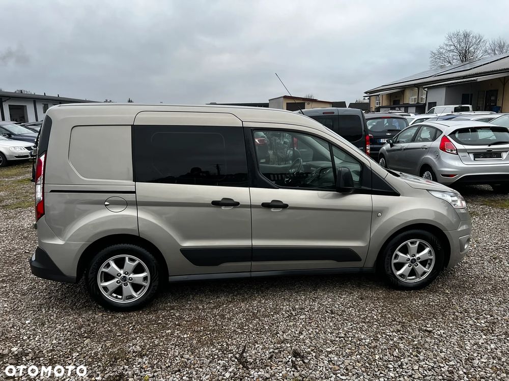 Ford Transit Connect - 11