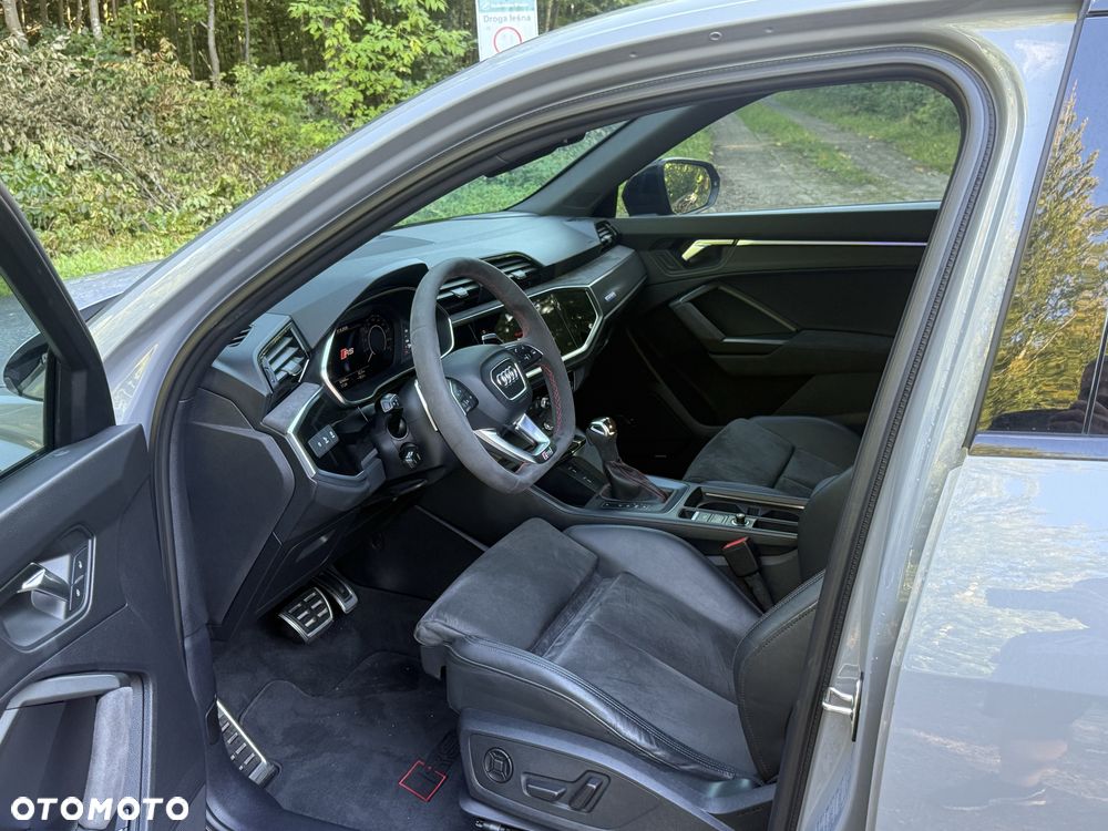 Audi RS Q3 - 5