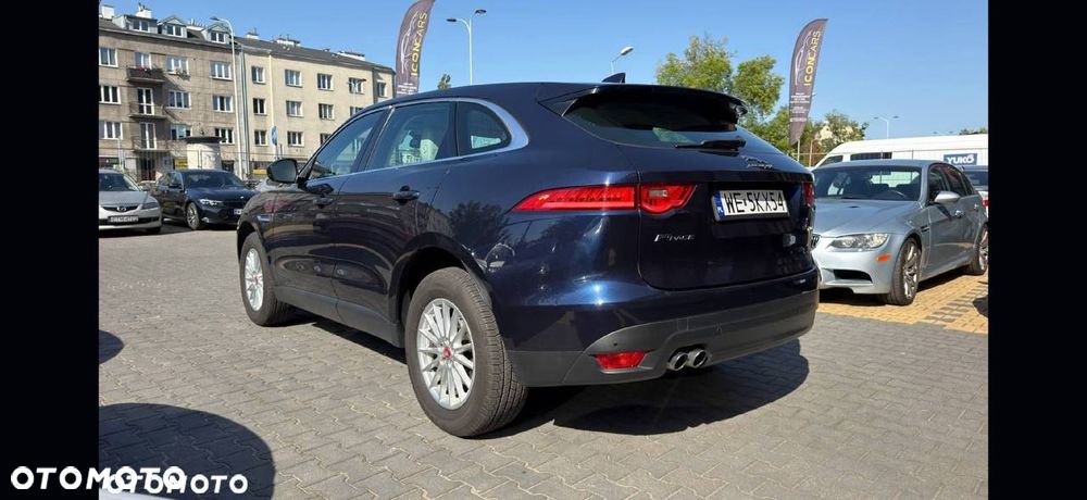 Jaguar F-Pace - 8