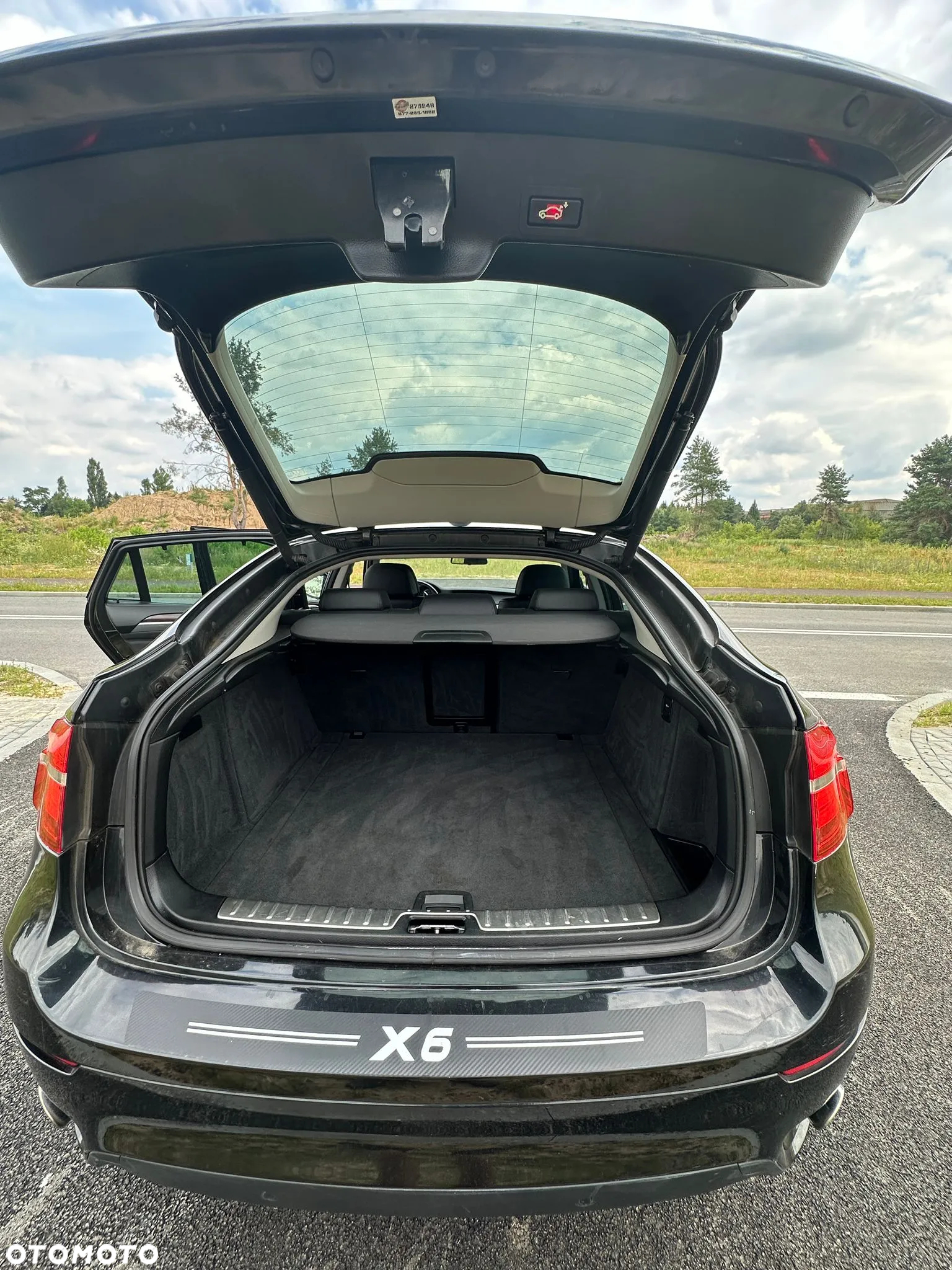 BMW X6 xDrive35i - 13