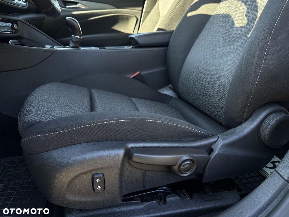 Opel Insignia 2.0 CDTI Enjoy S&S - 12