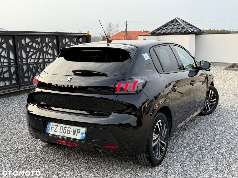 Peugeot 208 PureTech 100 Allure - 14