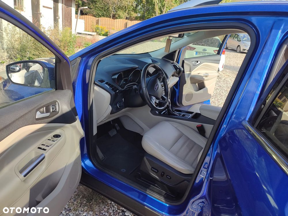 Ford Escape 2.0 EcoBoost AWD Titanium - 18