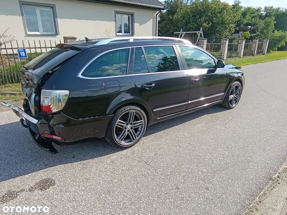 Skoda Superb 2013 photo 5