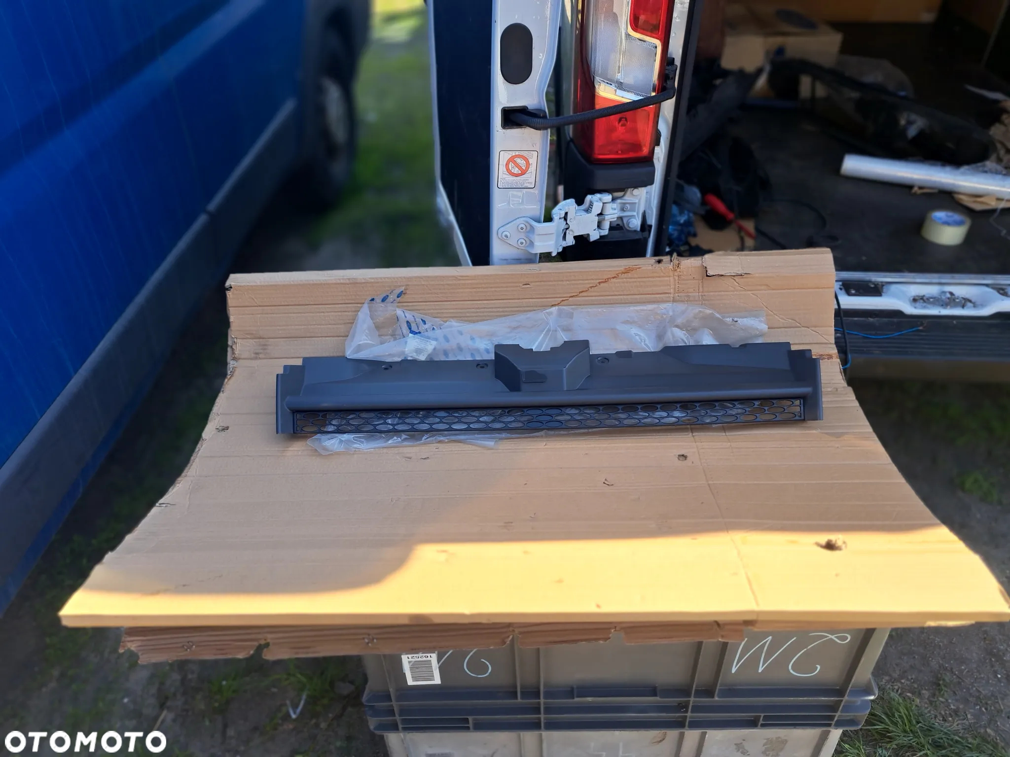 Grill Atrapa chłodnicy Ford Transit Tourneo Connect I 4528261 2T14-8200-AH1C6F 2T14-8200-AGW - 4