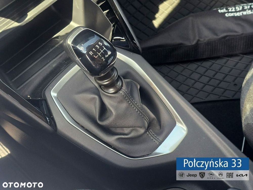 Peugeot 208 - 26