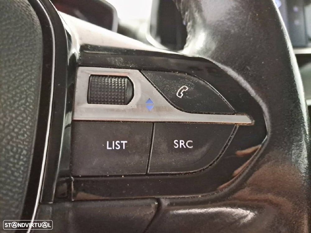 Peugeot 208 1.2 PureTech Active - 17