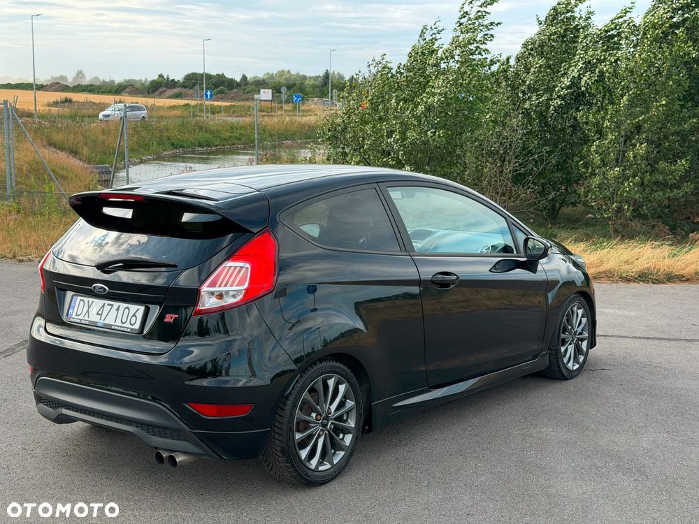 Ford Fiesta - 4