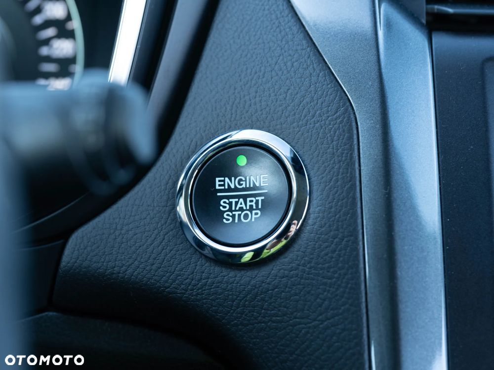 Ford Mondeo 2.0 EcoBlue Titanium - 35