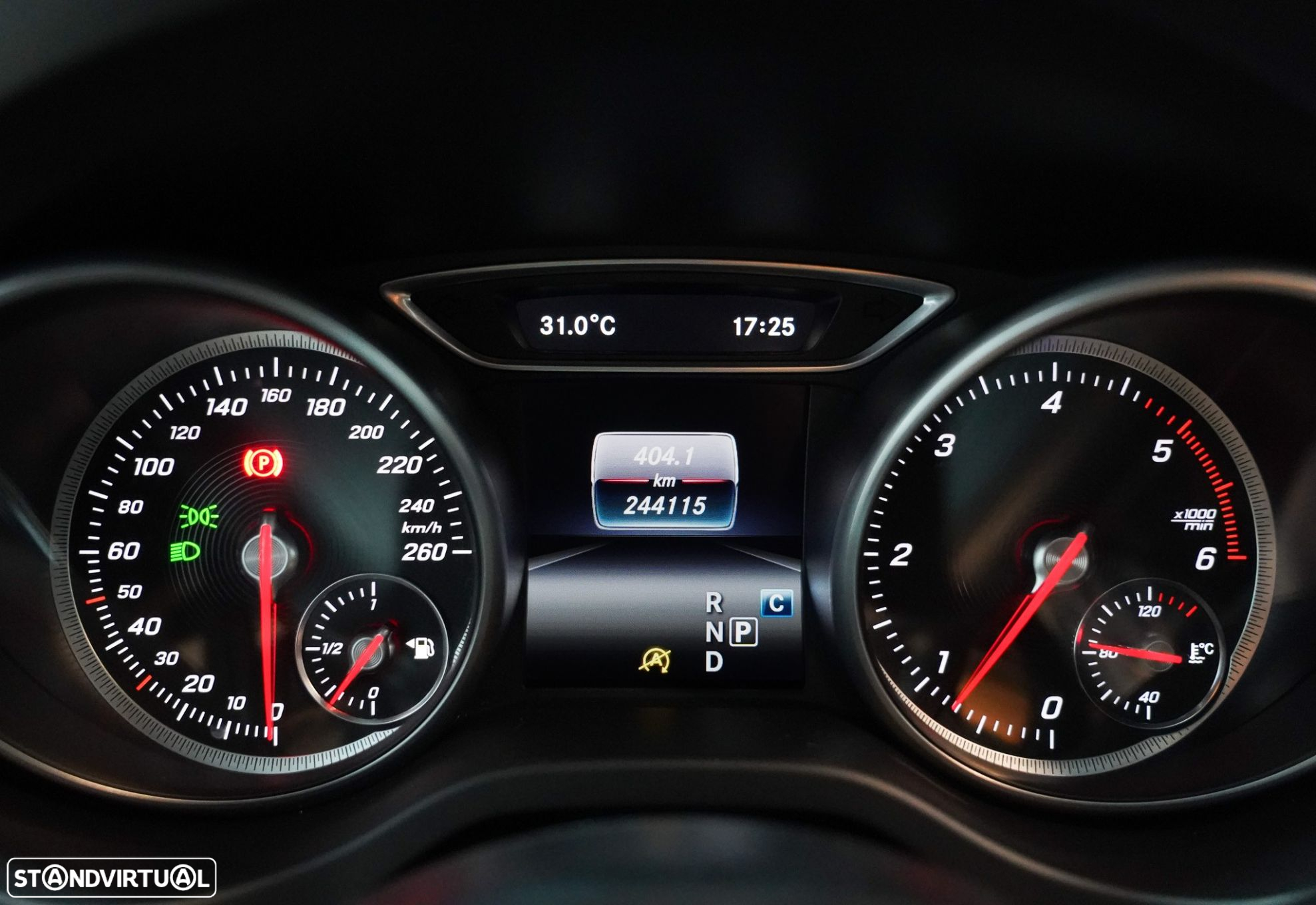 Mercedes-Benz CLA 200 d Shooting Brake AMG Line Aut. - 10