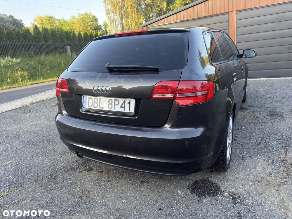 Audi A3 Sportback - 2