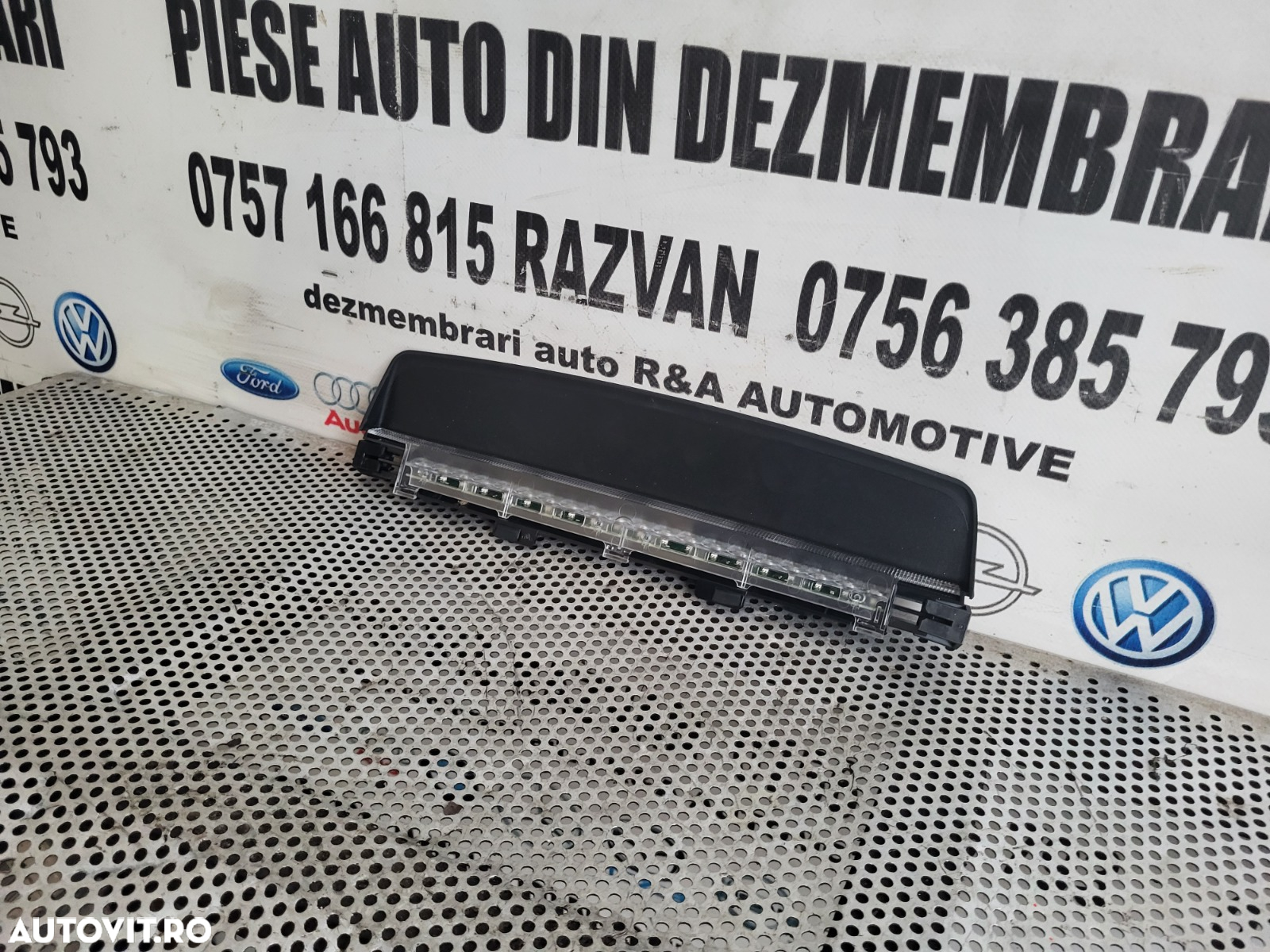 Lampa Stop Suplimentar Frana LED Luneta Bmw F10 Dezmembrez Bmw F10 F11 LCI M Paket Cod Motor N55B30 - 2