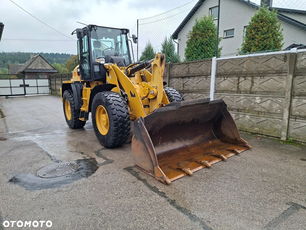 Caterpillar CAT 918 M - 12