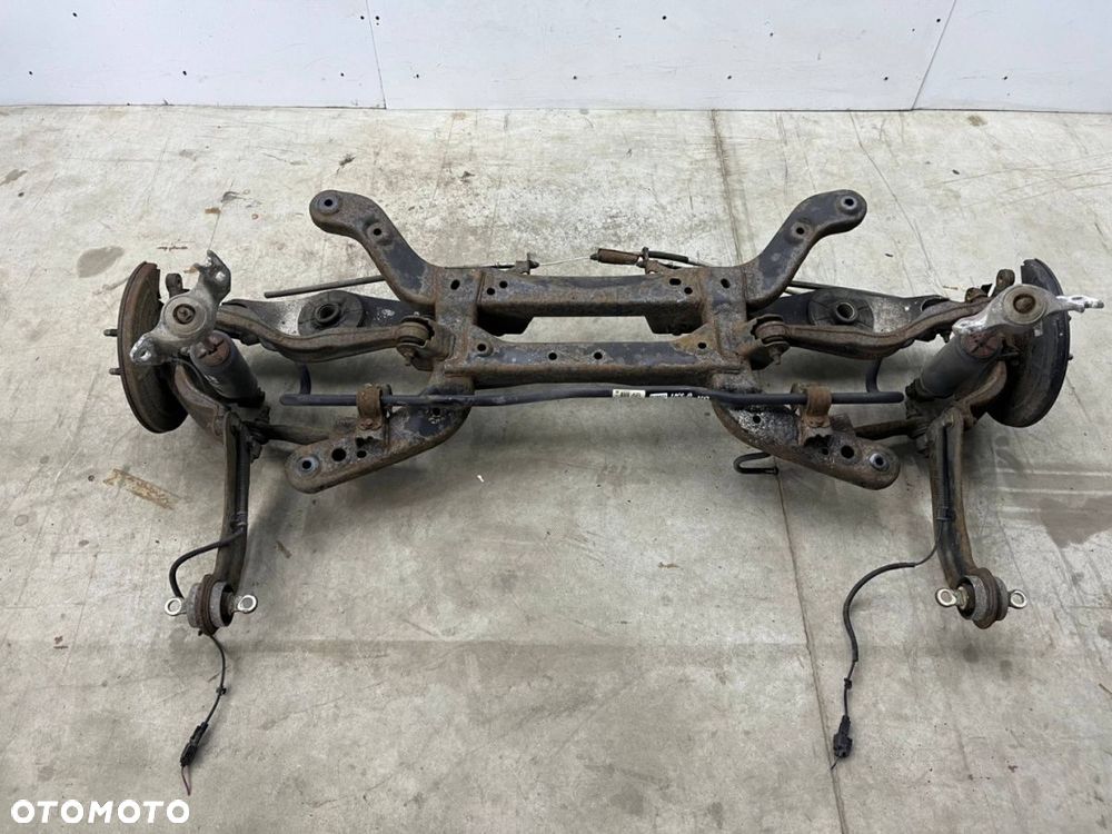 Belka zawieszenia Opel Insignia A sedan HB 08-17r. tylna oś kompletna wózek zwrotnice amortyzatory - 1