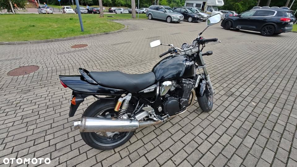 Suzuki GSX - 4