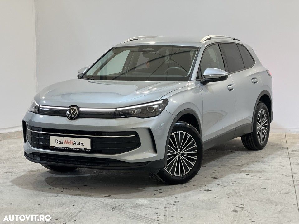 Volkswagen Tiguan - 1