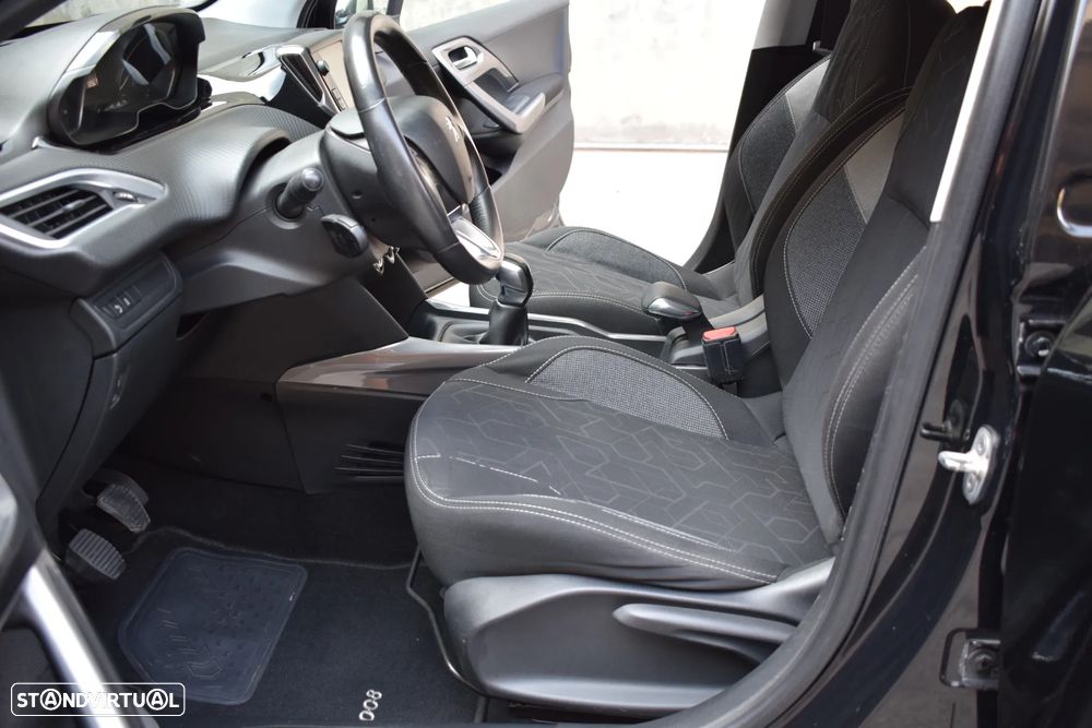 Peugeot 2008 1.6 BlueHDi Style - 6