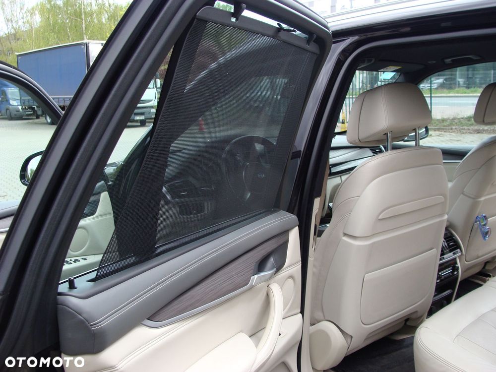BMW X5 M M50d - 12