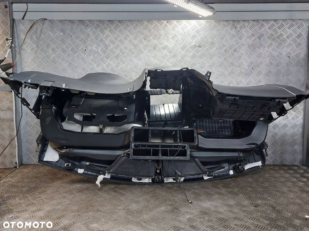 KOKPIT DESKA ROZDZIELCZA KIA SPORTAGE II - 10