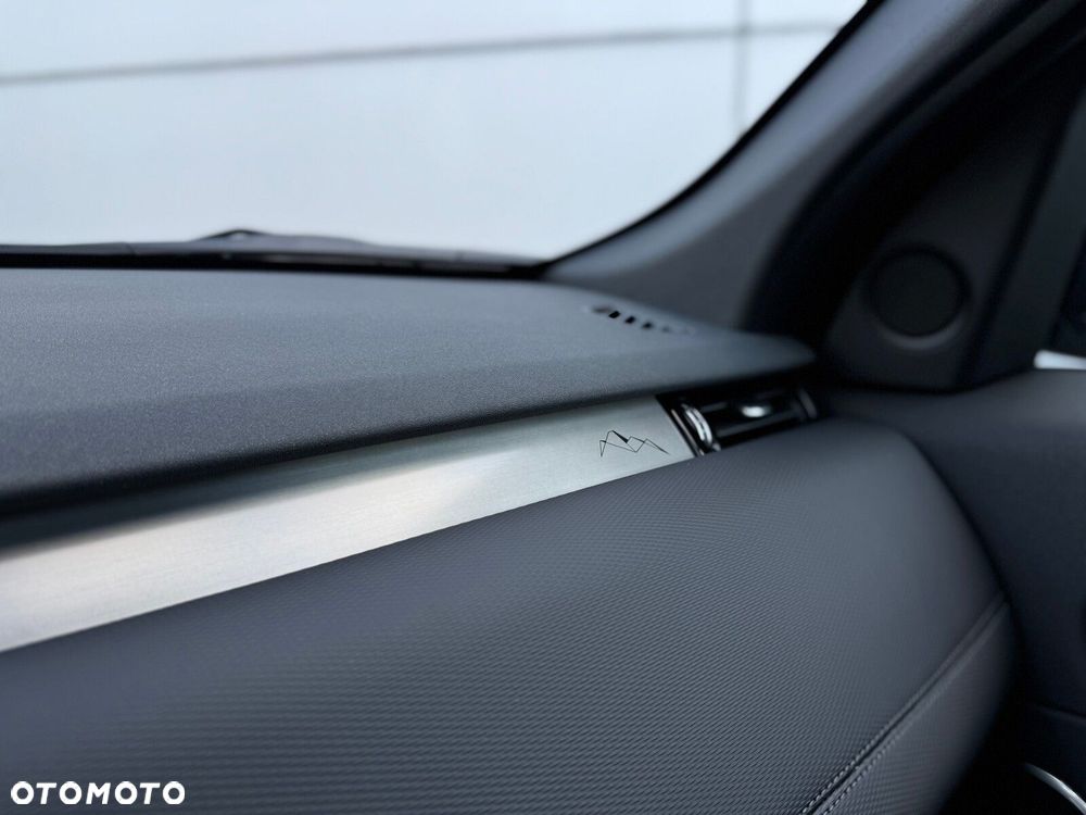Land Rover Discovery Sport - 13