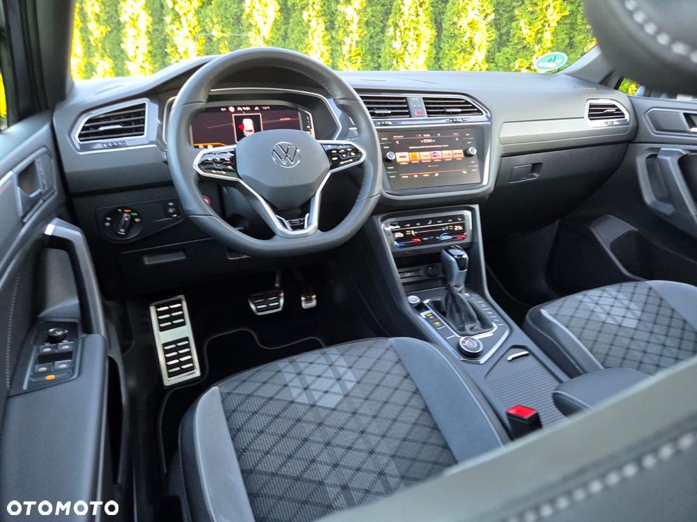 Volkswagen Tiguan Allspace 2.0 TSI 4Mot R-Line DSG - 32
