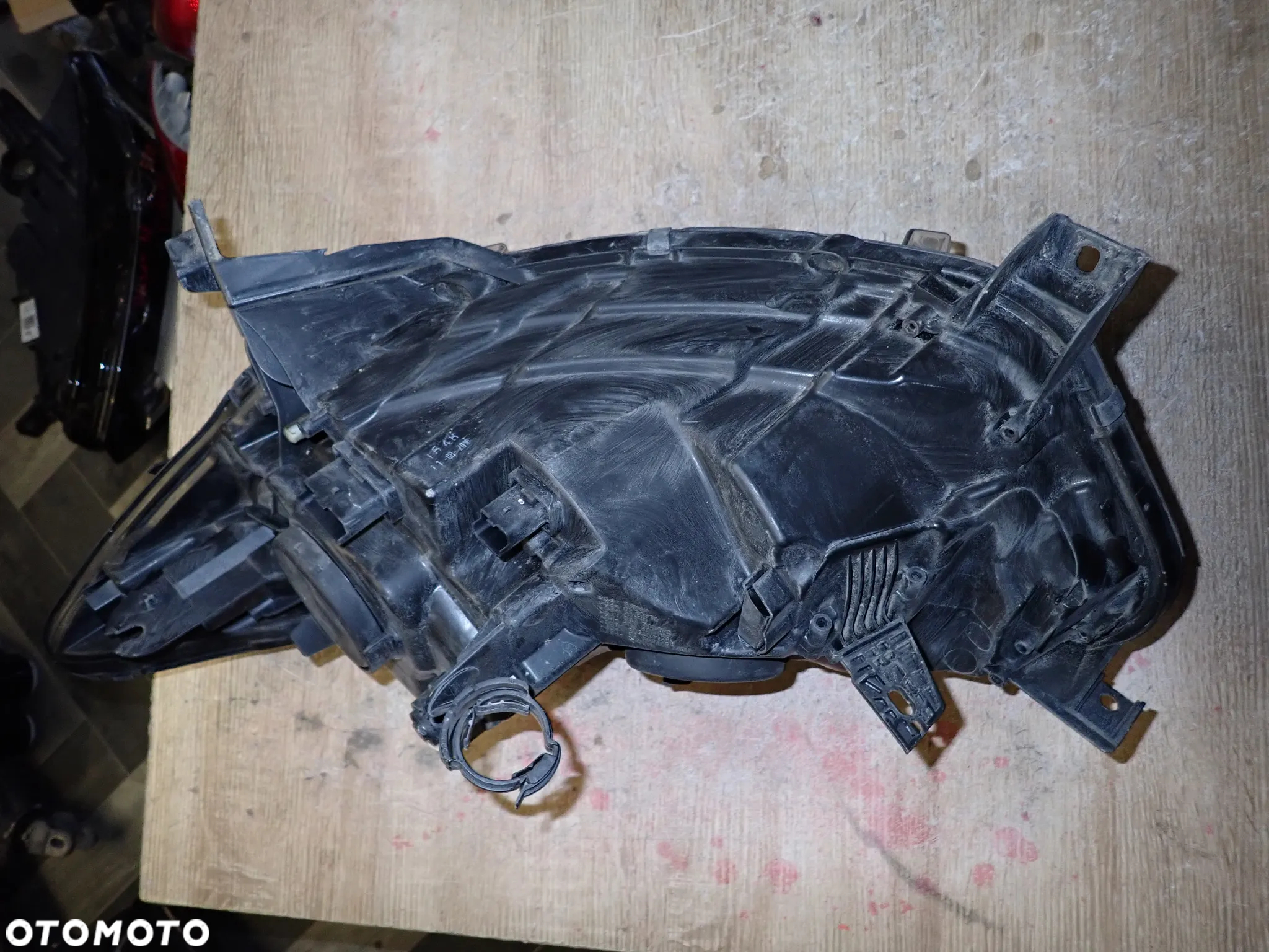 RENAULT CAPTUR LAMPA PRAWY PRZÓD 260105066R - 3